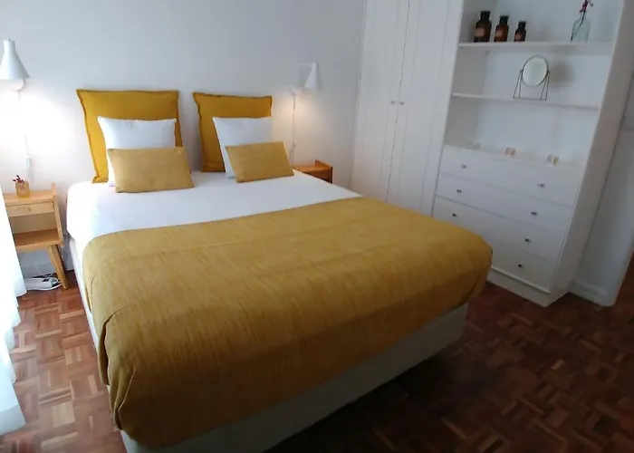 Tagus Life Areeiro *