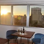 Tagus Life Areeiro 아파트 *